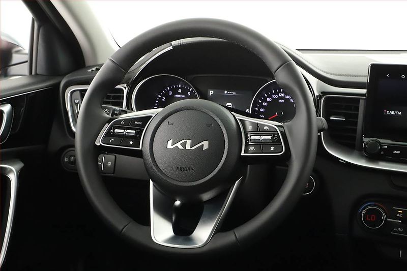 Kia XCeed (2025) 1.5 T-GDI, TOP, FullLed - fotka 8 z 18