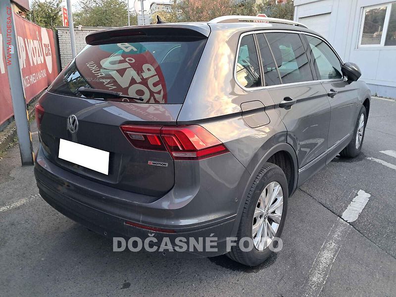 Volkswagen Tiguan (2019) 2.0TDi - fotka 2 z 3