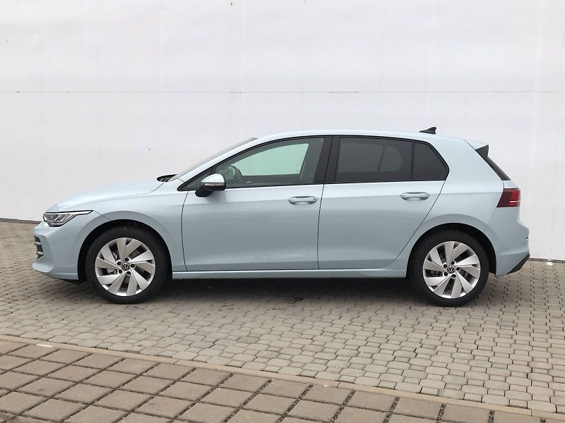 Volkswagen Golf (2025) People 6G 1,5TSI - fotka 2 z 7