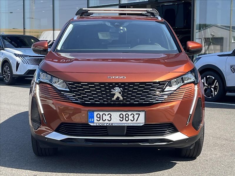 Peugeot 5008 1,2 PureTech  Allure Pack EAT8 - fotka 2 z 29