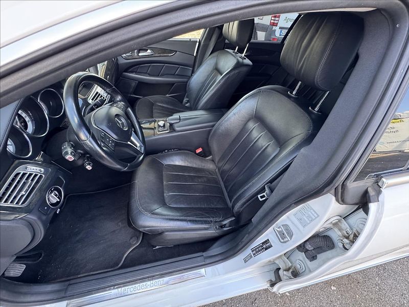 Mercedes-Benz CLS 3,0 d 4M,webasto - fotka 12 z 24