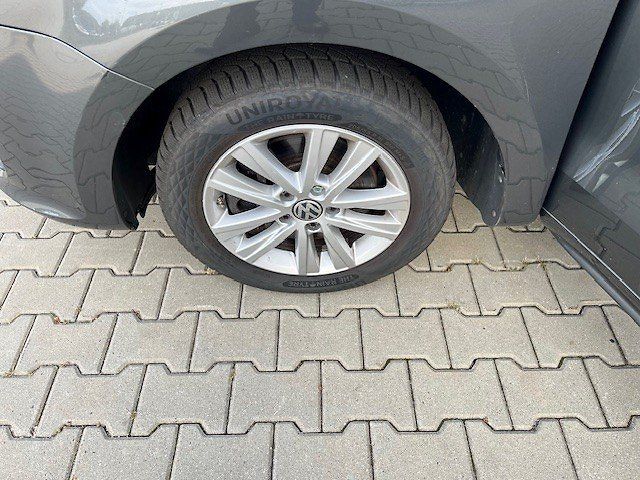 Volkswagen Sharan - fotka 6 z 15
