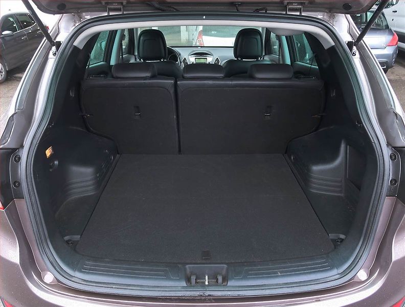 Mazda 6 (2008) 2.0, Automat, Eko.zaplacen - fotka 14 z 15