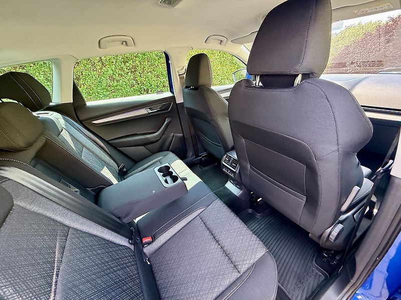 Škoda Karoq (2022) 2,0TDi 110kW 4x4 DSG STYLE ČR - fotka 11 z 23
