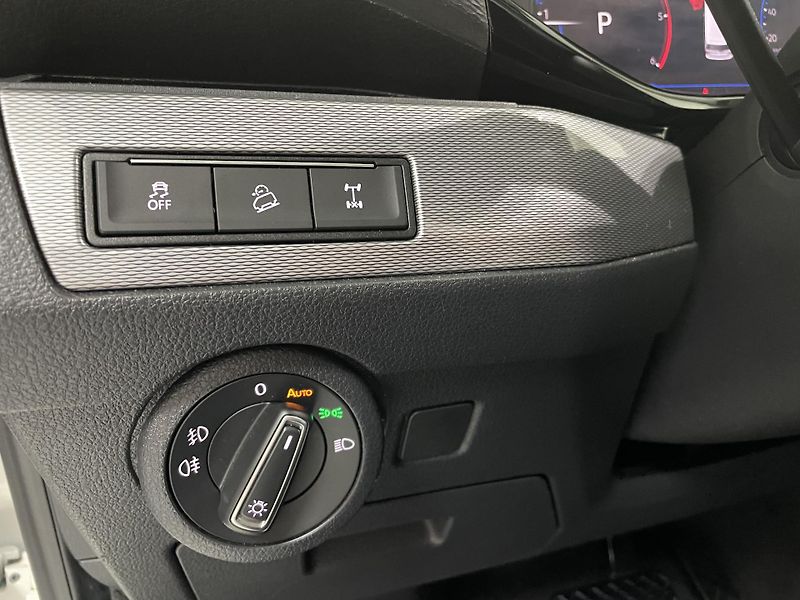 Volkswagen Multivan 2.0TDi 4x4 DSG ČR 1.MAJ TOP ! - fotka 33 z 40