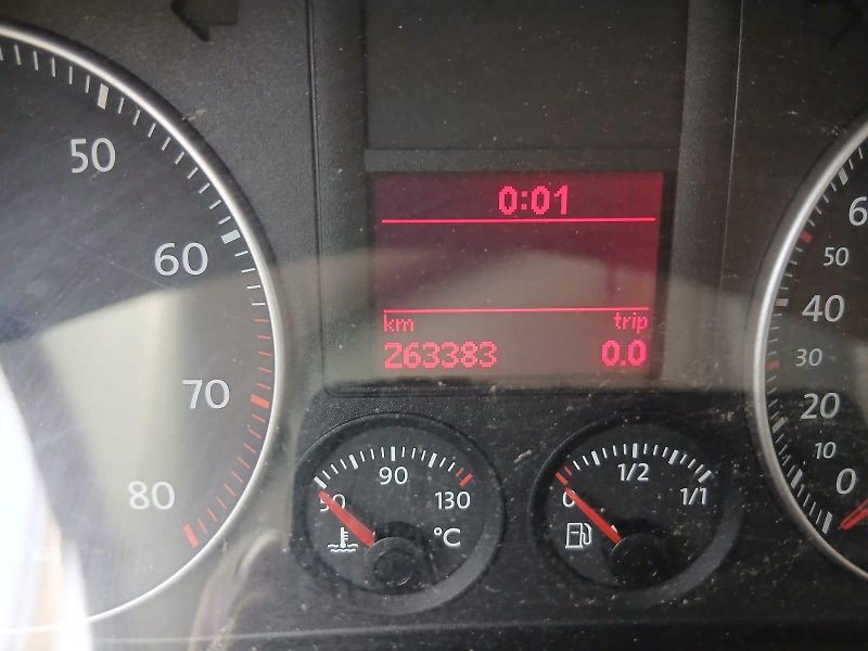Volkswagen Golf 1.4TSI, točí, ale nechytne - fotka 13 z 16