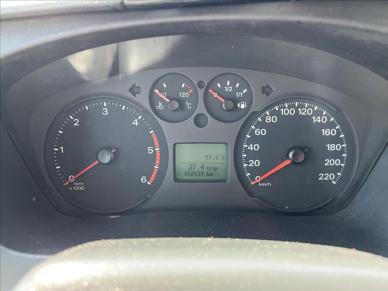 Ford Transit 2,4 TDCi 3.MÍSTA VALNÍK 411cm - fotka 17 z 29
