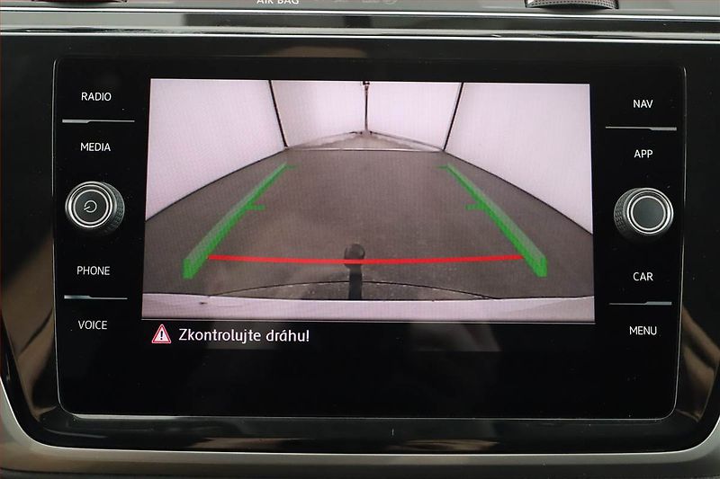 Volkswagen Touran (2017) 1.6 TDI, Navi, Tempomat - fotka 13 z 21