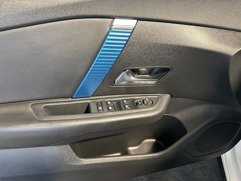 Citroën ë-C4 (2023) - fotka 23 z 33