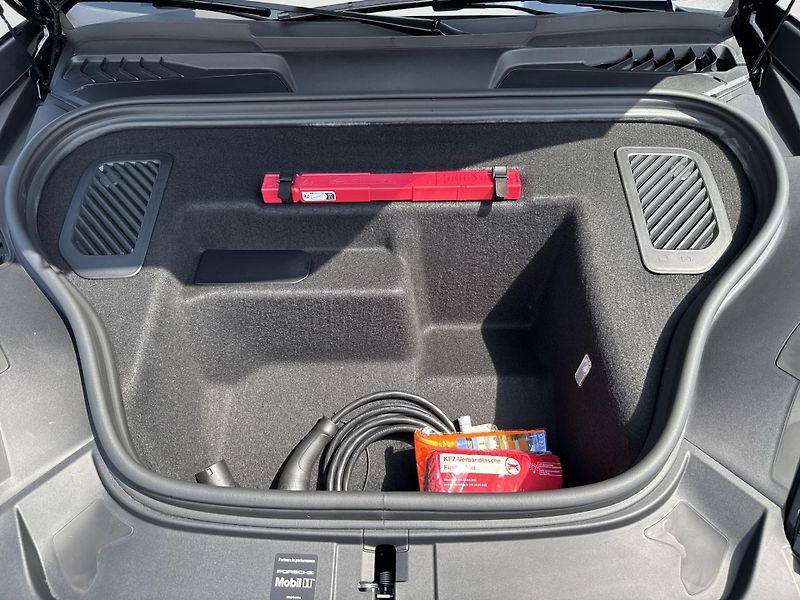 Porsche Macan - fotka 29 z 30