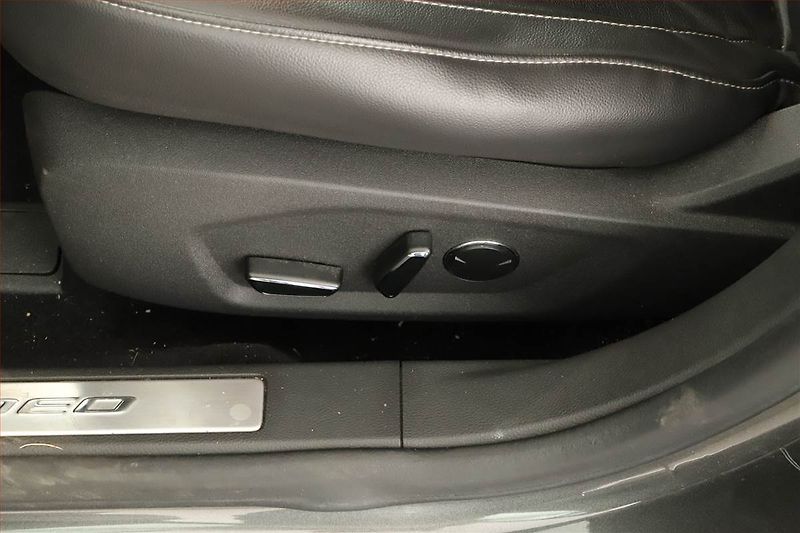 Ford Mondeo (2020) 2.0 EcoBlue, Automat, Kůže - fotka 15 z 18