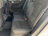 Volvo XC40 (2026) ULTRA B4, 360°, PIXEL LED, BLA - náhled 13
