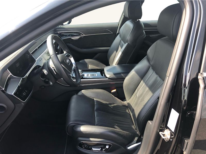 Audi A8 55 TFSI 250 KW Quattro - fotka 11 z 30