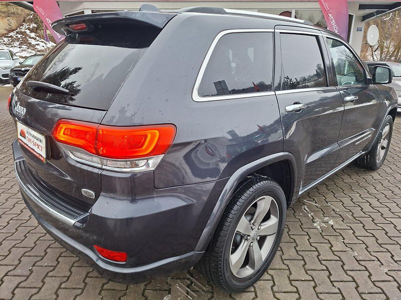 Jeep Grand Cherokee (2015) 3.0CRDi 184kW 4x4 8A OVERLAND - fotka 7 z 37