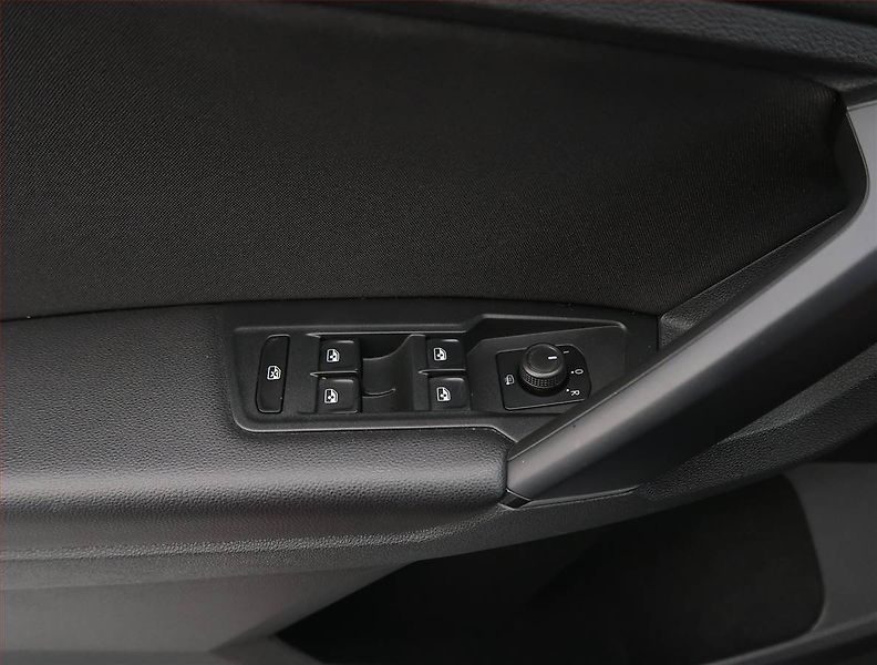 Volkswagen Tiguan (2021) Life 1.5 TSI, digi klima - fotka 24 z 24
