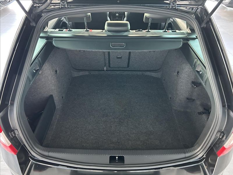Škoda Octavia 2,0   TSI 162kW,RS,SERVISKA,MA - fotka 26 z 28
