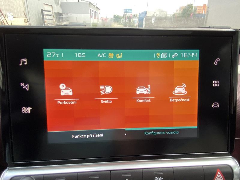 Citroën C4 Cactus (2019) 1,2 - PT - Panorama - fotka 31 z 48