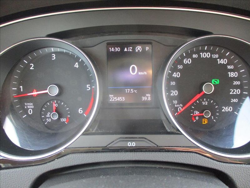 Volkswagen Passat 2,0 TDI 140kW BMT 4MOT DSG Hig - fotka 15 z 42