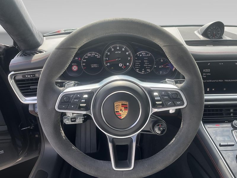 Porsche Panamera GTS - fotka 17 z 29