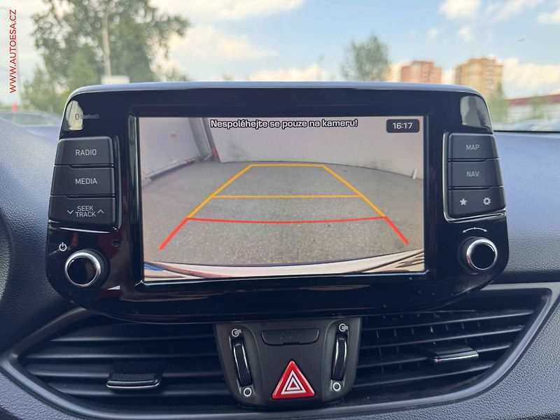 Hyundai i30 (2019) 1.6CRDi, ČR, servis.kniha - fotka 16 z 16
