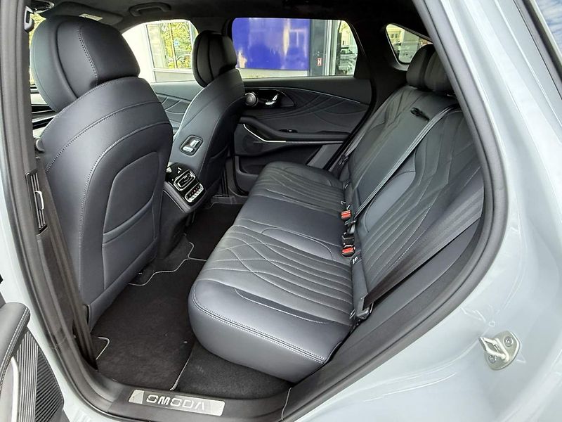 Omoda 9 (2026) Premium 1.5TGDI PHEV AWD - fotka 9 z 27
