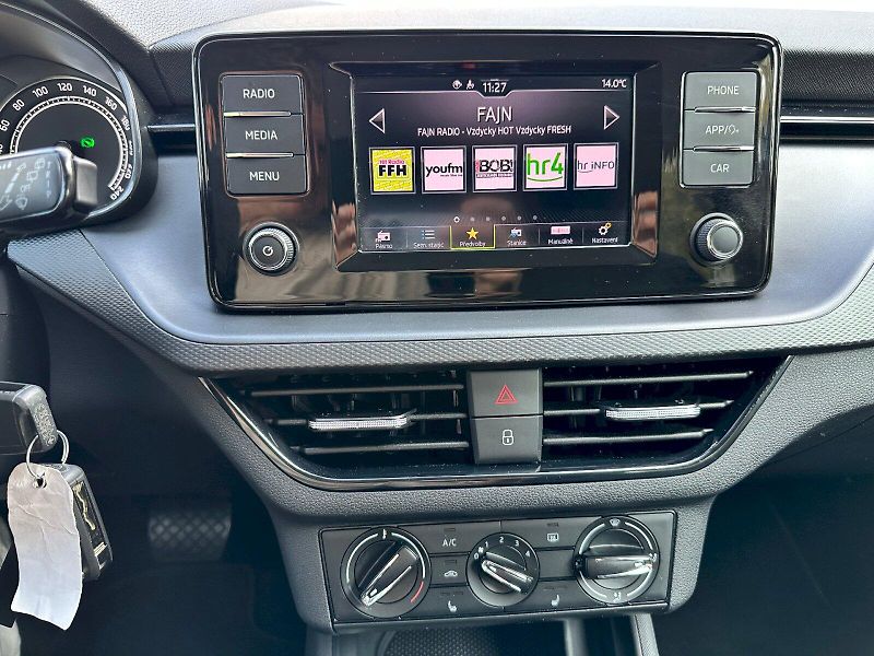 Škoda Scala (2022) 1.0 TSI 81kW AmbitionPlus DSG - fotka 12 z 22