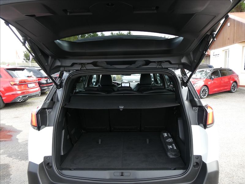 Peugeot 5008 1,6 133kW GT-line AT8,7.míst,D - fotka 17 z 50
