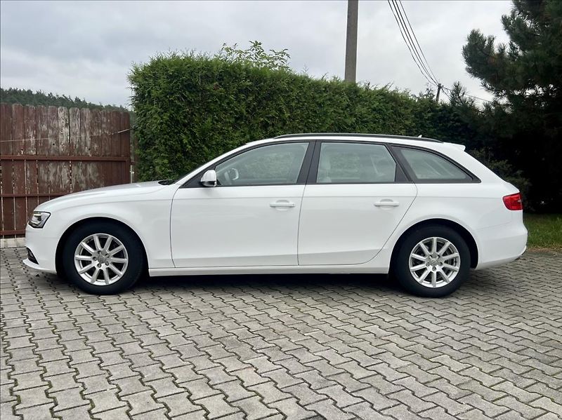 Audi A4 2,0 TDi KLIMA / NAVI - fotka 2 z 40