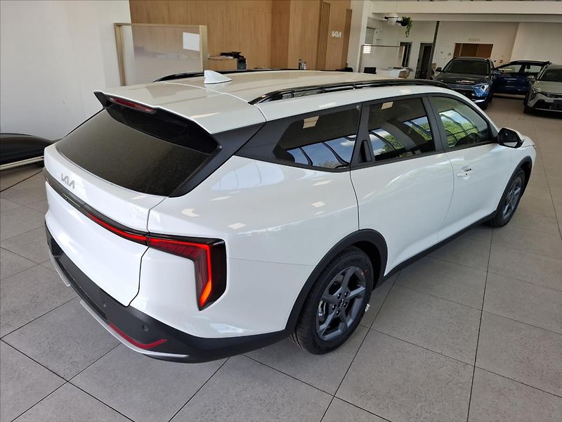 Kia K4 1,0 T-GDi SW SPIN (2026) - fotka 2 z 7