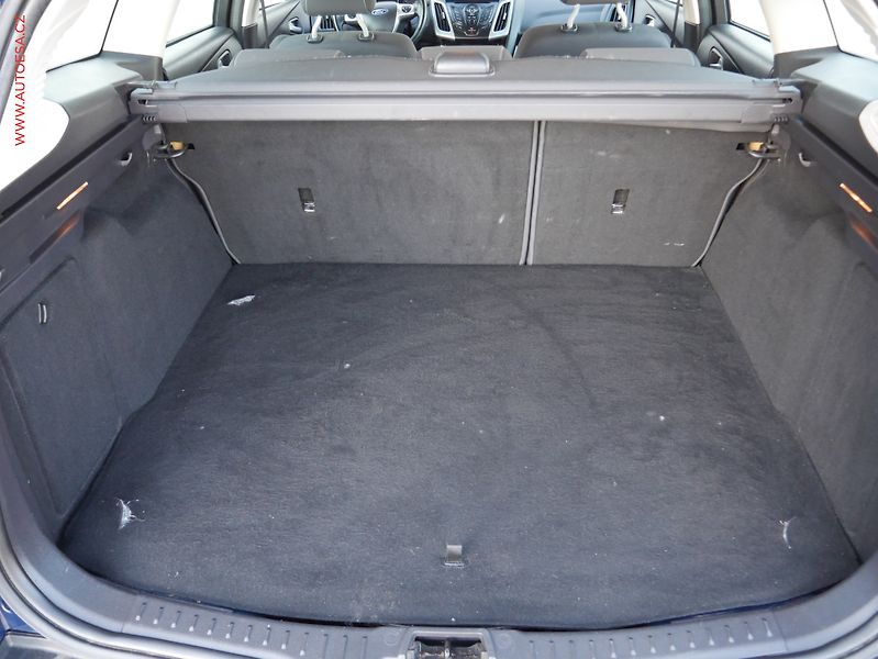 Ford Focus (2013) 1.6 TDCi, Klima - fotka 7 z 15