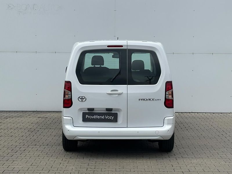 Toyota ProAce City Verso 1.2T 110k Short Business - fotka 9 z 22