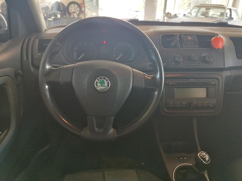 Škoda Fabia (2007) 1.244kW, TAŽ.ZAŘ. - fotka 18 z 26