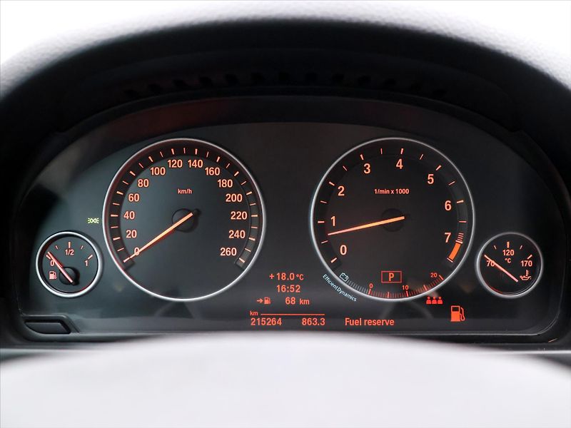 BMW Řada 5 3,0 535i 225kW Aut.klima Kůže - fotka 18 z 41