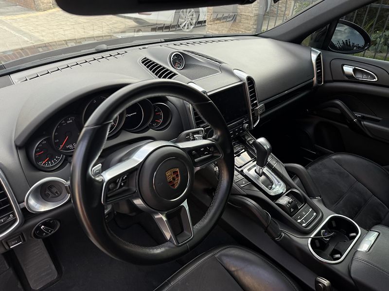 Porsche Cayenne (2018) - fotka 11 z 13