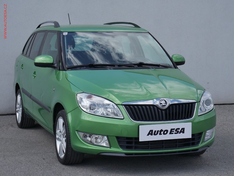 Škoda Fabia (2014) 1.6 TDi, Ambiente, TZ - fotografie inzerátu
