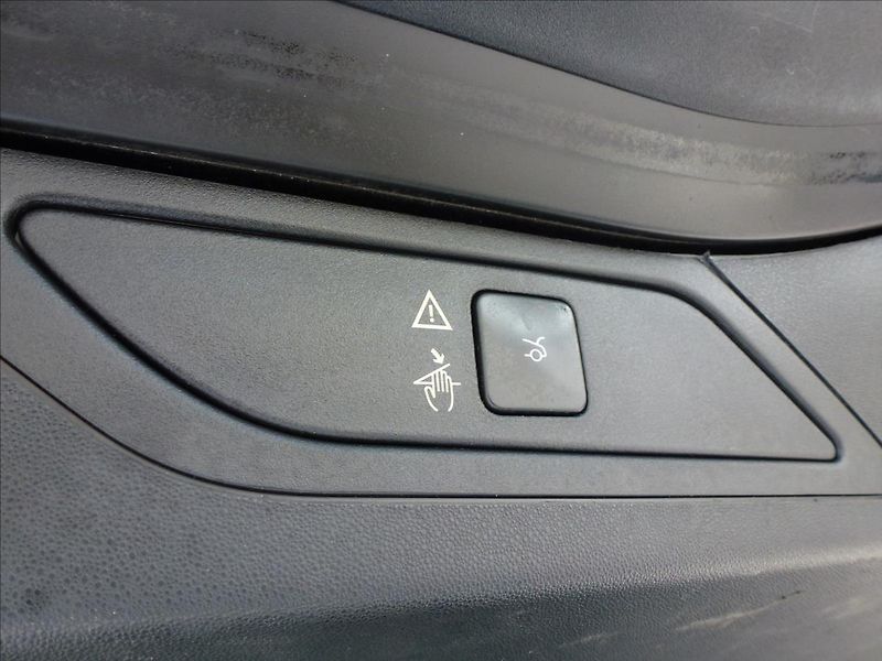 Citroën C4 Picasso 1,2 PureTech 130 S&S MAN6 NAVI - fotka 22 z 56