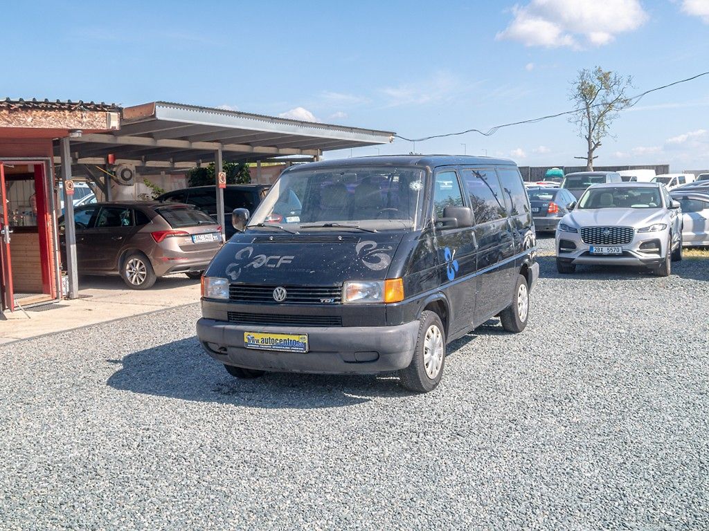 Volkswagen Transporter 2.5TD 63KW 9sed – 1 MAJITEL