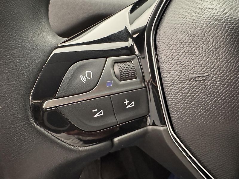 Peugeot 5008 1.5 BlueHDi Allure  CZ 1.maj - fotka 33 z 49
