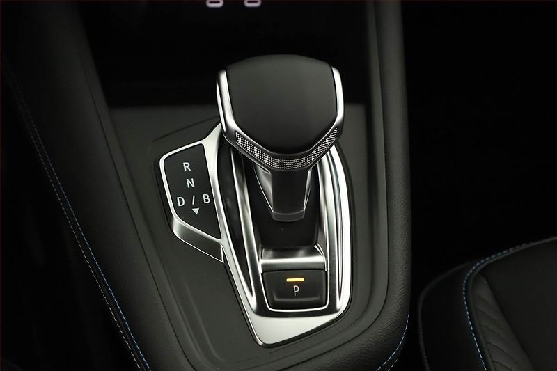 Renault Symbioz (2025) E-Tech Full Hybrid - fotka 11 z 26