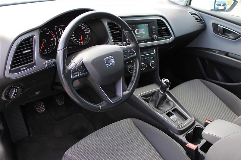 Seat Leon 1,6 TDi ST 85kW STYLE,serviska - fotka 14 z 42