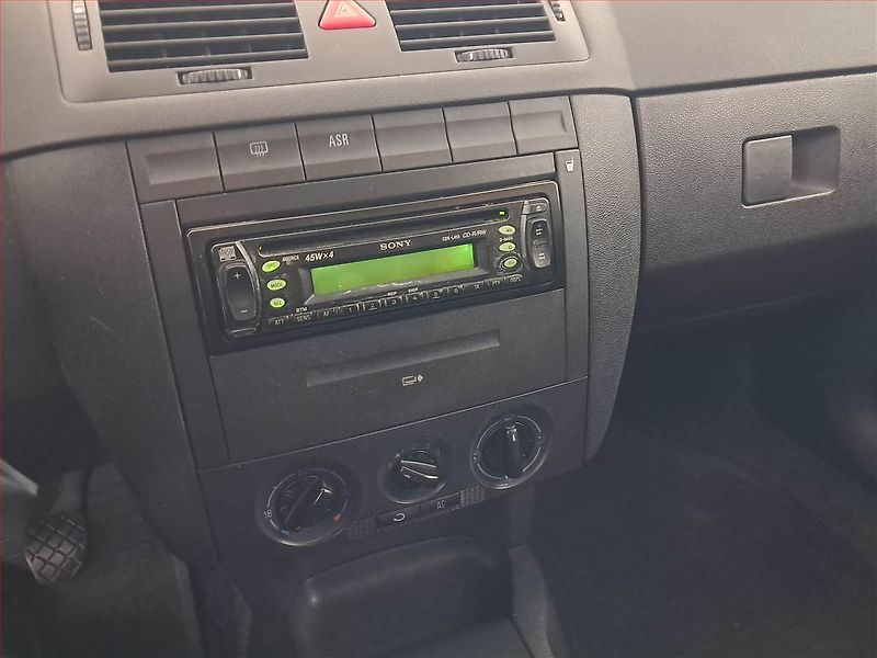 Škoda Fabia (2005) Comfort 1.2 12V, po STK, Klima - fotka 12 z 17
