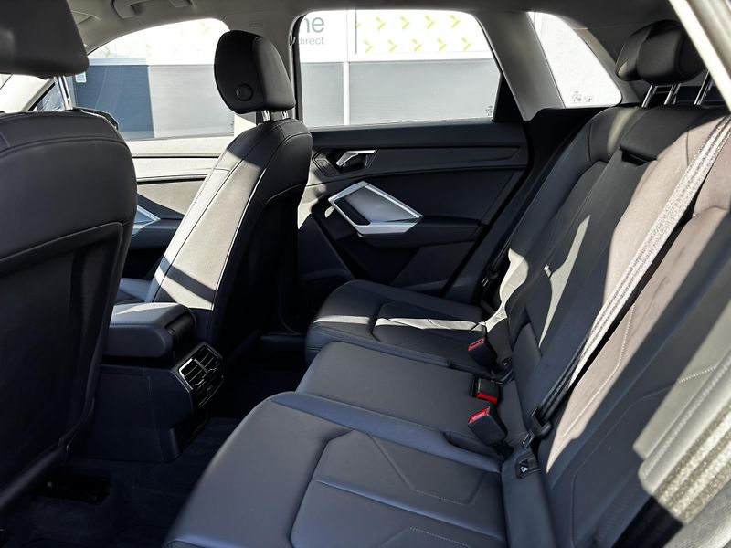 Audi Q3 (2025) 40 2.0 TDI (142 kW) TZ 4x4 - fotka 12 z 13