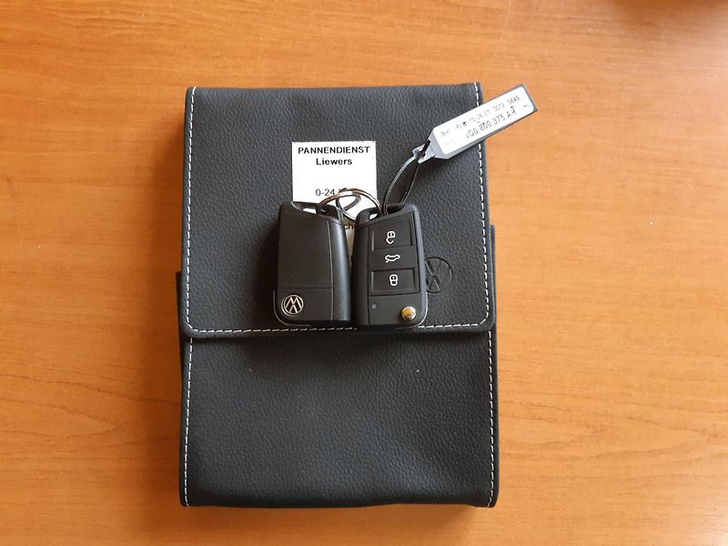 Volkswagen Polo 1.0 TSI KLIMA vyhř.sedáky - fotka 25 z 25