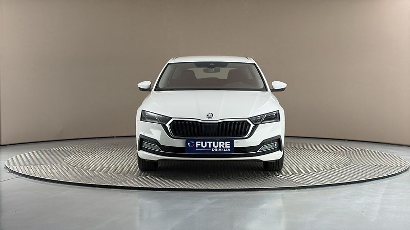 Škoda Octavia 2.0 TDI DSG Style Combi - fotka 3 z 27