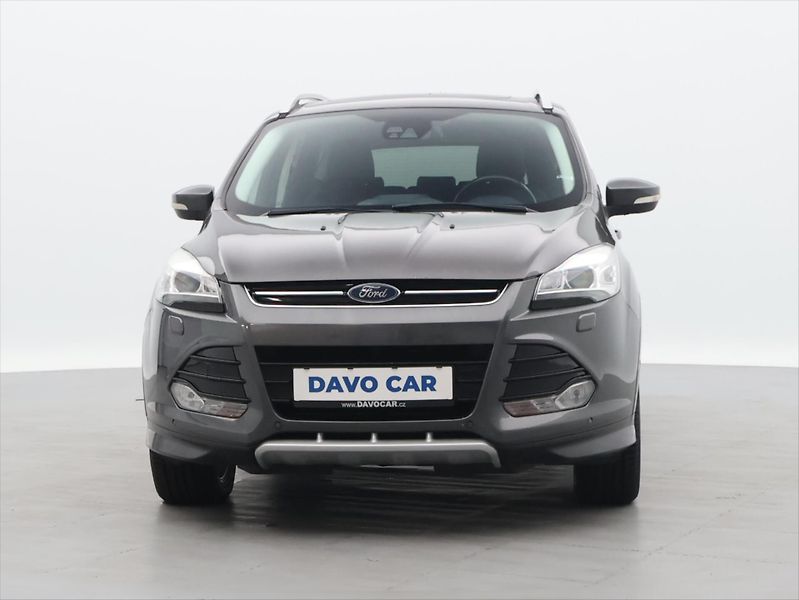 Ford Kuga 2,0 TDCi 132kW 4x4 Titanium - fotka 2 z 35