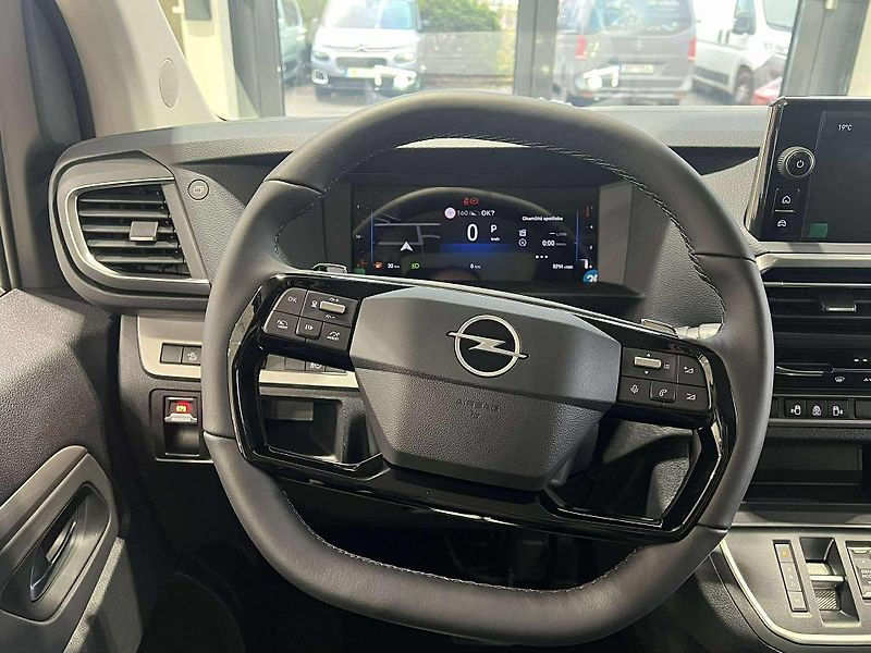 Opel Zafira (2026) L2 Eleg. 2.2 CDTi 180k AT-7sed - fotka 12 z 19