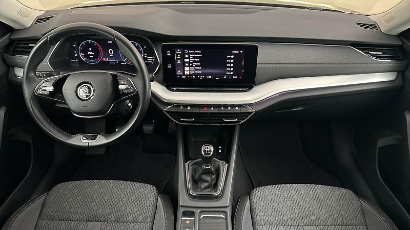 Škoda Octavia 2.0 TDI Style Combi - fotka 8 z 25