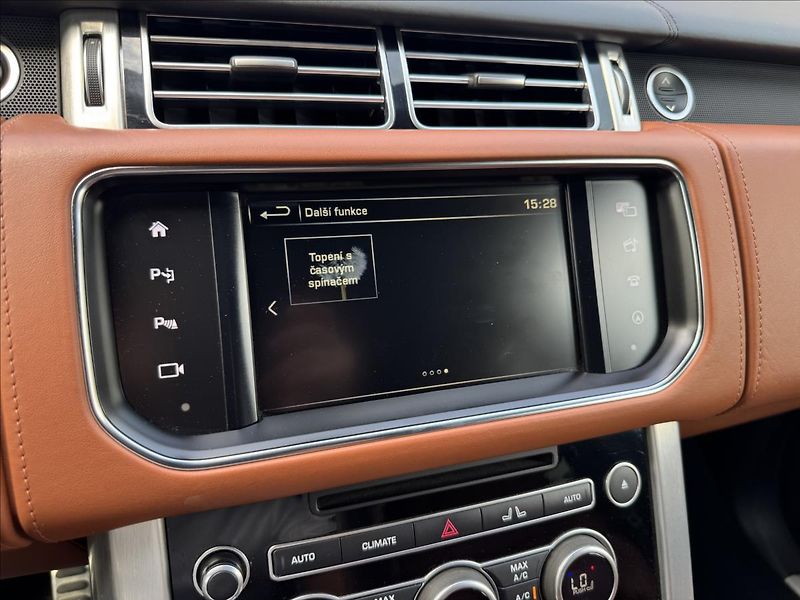 Land Rover Range Rover 4,4 SDV8 Autobiography LWB - fotka 21 z 38