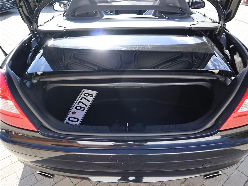 Mercedes-Benz SLK 2,8   280 Xenony Kůže - fotka 17 z 21