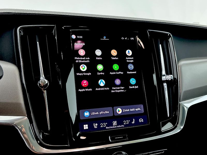 Volvo V90 Cross Country AWD - fotka 23 z 29